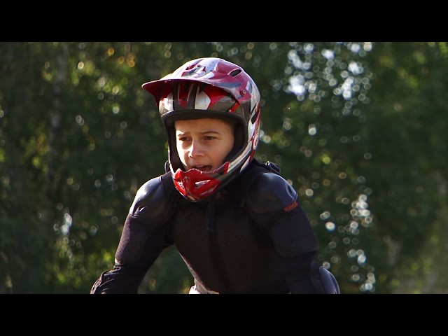 На велосипед — с юных лет