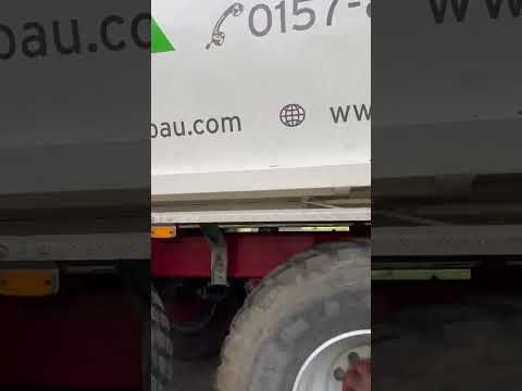 LTS trac 160 mit Kröger Hakenlift