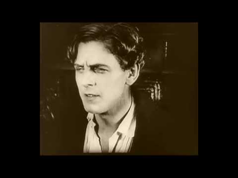 Sara Noxx - Heart in the Snow