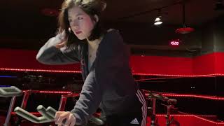 [花痴] 身材練的不錯~~~