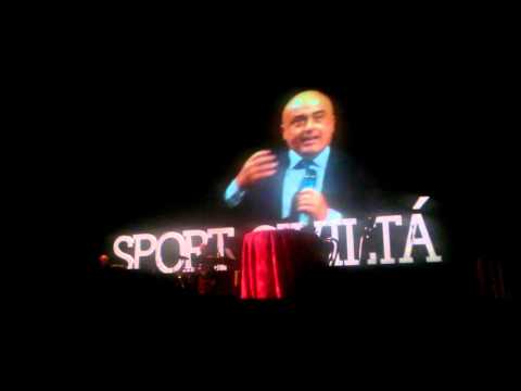 Sport civiltà - Siparietto tra il comico Paolo Cevoli e il Sindaco di Parma Federico Puizzarotti