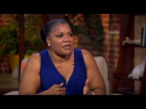 MoNique Talks About The NFL Ray Rice Incident