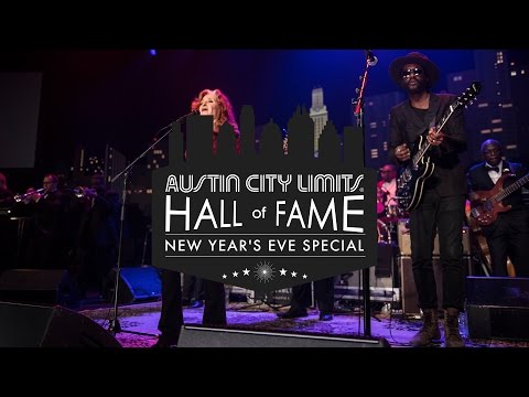 ACL Hall of Fame New Year's Eve: Bonnie Raitt & Gary Clark Jr. "The Thrill is Gone"
