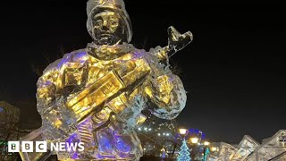 Christmas decorations replaced with ice sculptures of Russian soldiers - BBC News