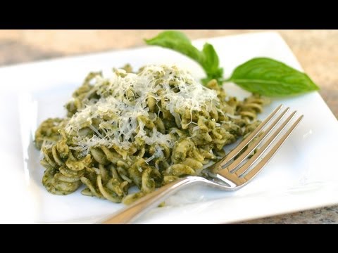 Homemade Pesto Sauce With Avocado - Fast And Easy Pesto Pasta Recipe by Rockin Robin