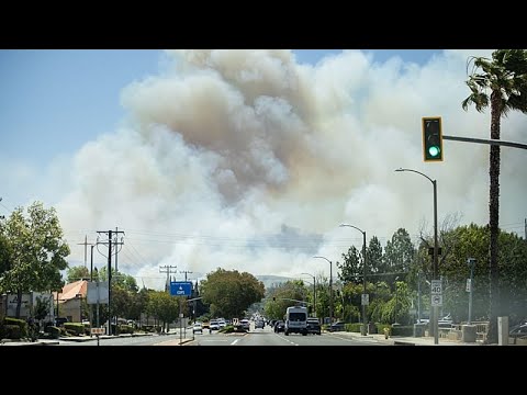 Video Thumbnail: Fast-moving wildfire spreads through Southern California hills