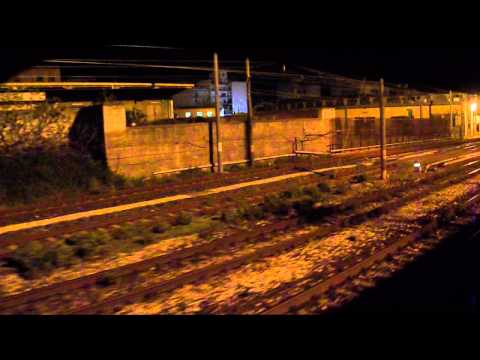 Deposito locomotive di Messina, vista di E656 Caimano e di E633 Tigre in livrea xmpr, D145 e E464