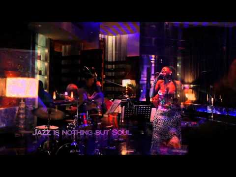 Innonation Live Music - Jazz band at the Blue Bar, Four Seasons Hotel