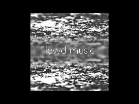 Iuly.B - Redrum909 (Cumsecade Reconstruction)