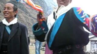 preview picture of video 'Nepal, Langtang, day 2 - Mar 29, 2009 - clip 01'