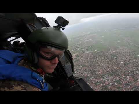 Sabato 13 maggio - Parà in volo