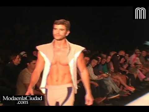 Colombiamoda 2012 | Desfile Yamaha-Percepción Simple (Parte 2 de 5) | www.ModaenlaCiudad.com
