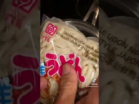 Feito em menos de 10 minutos! Macarrão Udon Fácil 🍜