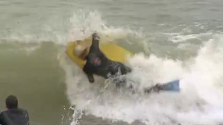 preview picture of video 'Euskadi Bodyboard TV - Socoa shorebreak crazy destroy extreme'