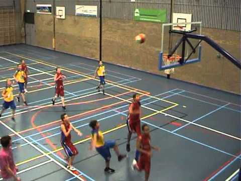 17 november 2012 Rivertrotters U14 1 vs Hurricanes U14 1 29 80 4th period