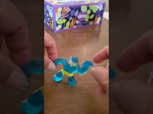 Vídeo relacionado con CRAZE Stretchy Legends Mini Multipack Battle, Pack de 5 Figuras elásticas coleccionables para niños, Hay 15 Modelos Diferentes