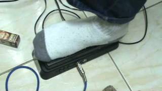 Video thumbnail for HB01 - WAH WHA BEHRINGER HELLBABE by Chris Quimelli