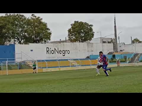 14 minutos en diferido el partido 18 de julio y el equipo el general de Colonia cero a cero 🥅⚽🏃🏃‍♂️