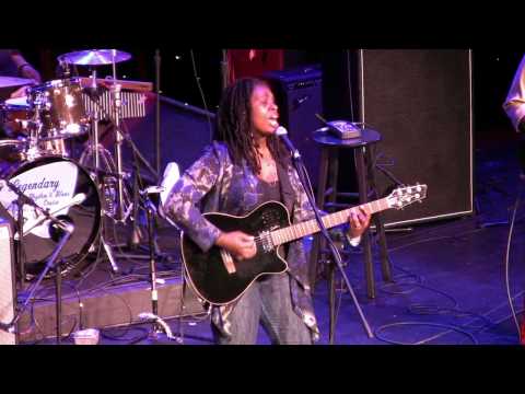 Ruthie Foster LRBC 2010 