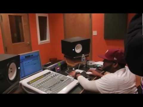 YUNG AHKI- TICKET OUT DA STREETS STUDIO SESSION #1