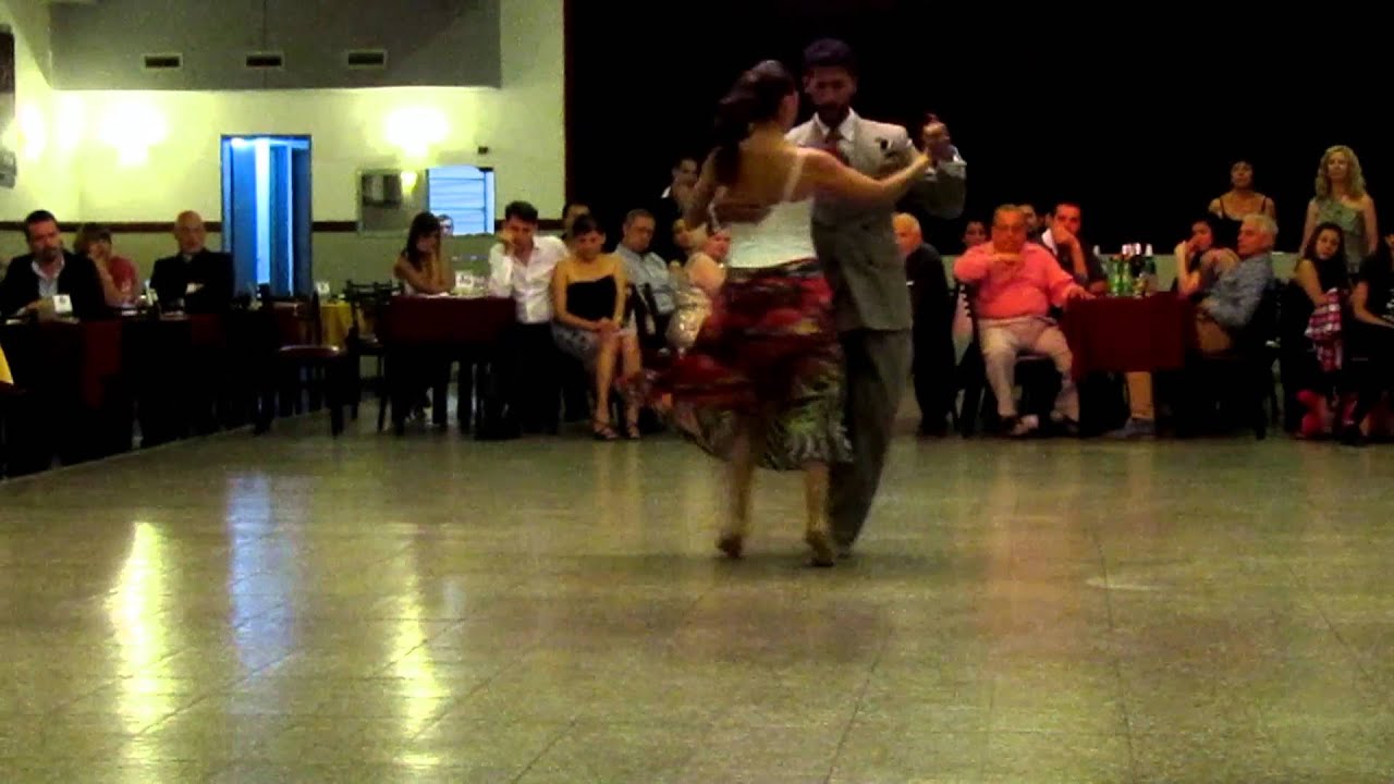 Virginia Gomez y Christian Marquez 3/4