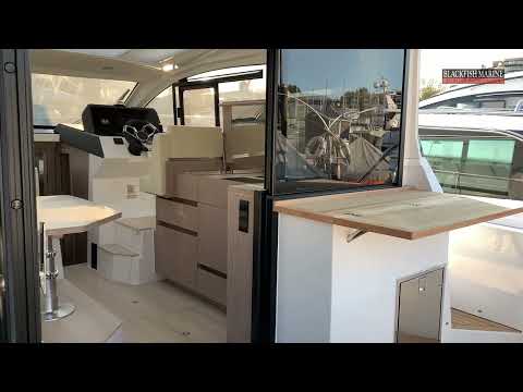 2022 Sealine C335 - Full Video tour