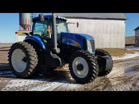 New holland T8010