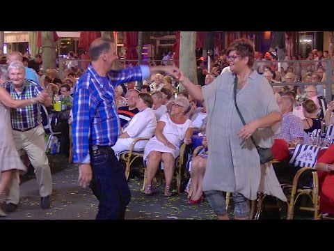 download lagu mp3 mp4 Andre Rieu Polka, download lagu Andre Rieu Polka gratis, unduh video klip Andre Rieu Polka