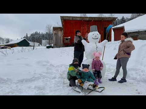 Snowstorm, Family Dinner & a Giant Snowman ❄️🏔️ Cozy Winter Life in the Carpathians ❤️