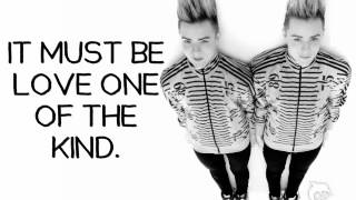 Jedward - Happens in the dark (Lyrics)