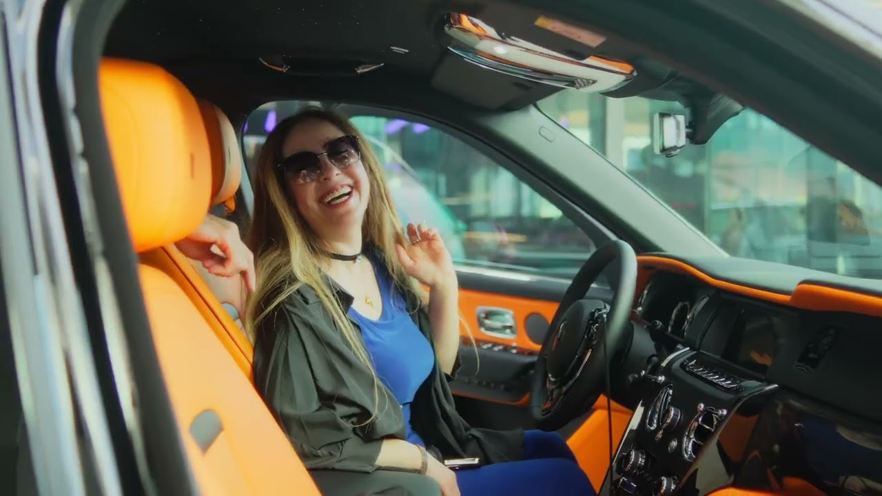 Rolls-Royce Cullinan Desert Experience - Private Sanctuary