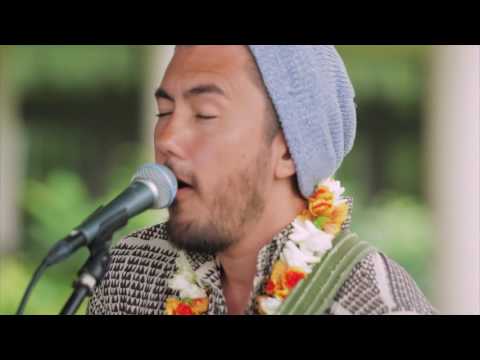 KING’S HAWAIIAN PRESENTS: Justin Young - One Foot On Sand