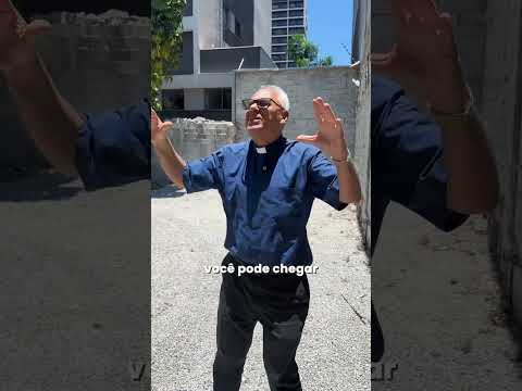 DOMINGO: ESTACIONAMENTO QUE DÁ ACESSO À IGREJA DE SANTA GENEROSA POR R$15 E PELO TEMPO QUE PRECISAR