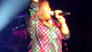 Beautiful mercedes glee in radio city