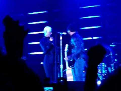 Lenny Kravitz & Mariza - "Again"