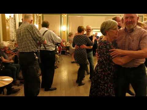 Hans Madsens kiste (Fannik) (DK) / Jæ' Sweevers