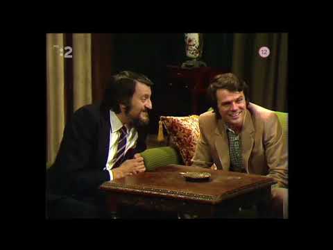 Ktosi je za dverami (Lasica a Satinský) Milan Kňažko