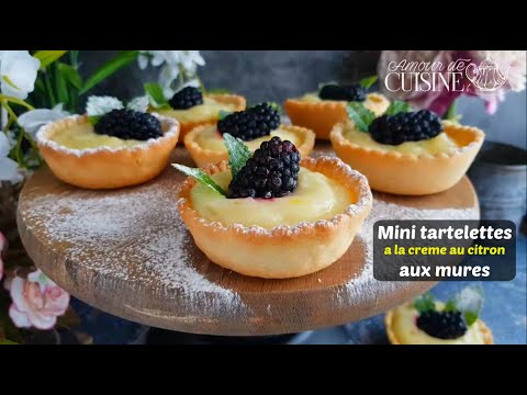Mini blackberry tartlets with lemon cream