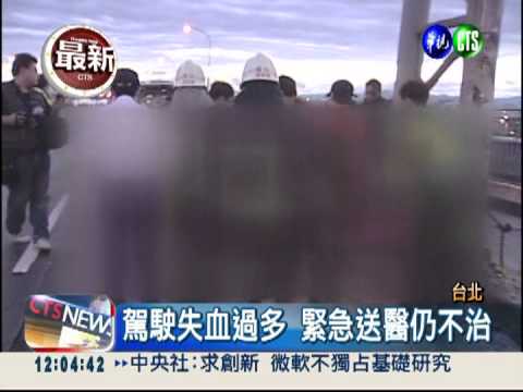 疑疲勞上路 駕駛撞號誌桿身亡