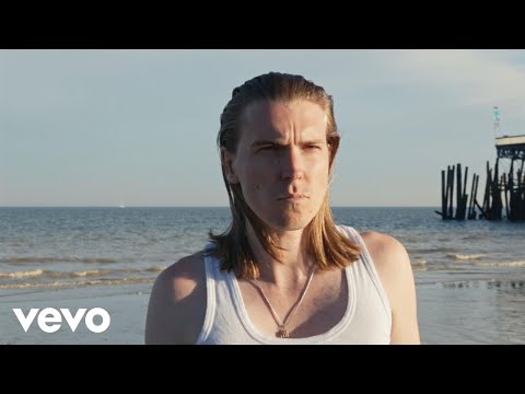 Alex Cameron - Runnin' Outta Luck (Official Video)