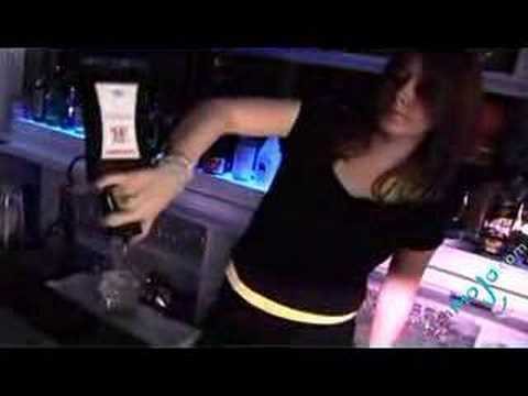 How to Make an Alabama Slammer