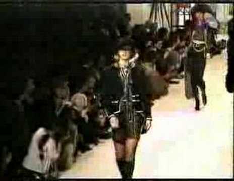 CHANEL FALL WINTER 1994