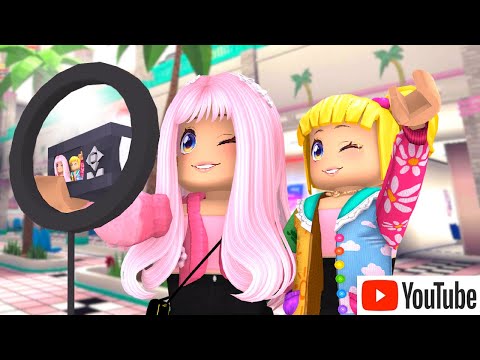 Becoming Vloggers in Roblox with Titi & Goldie