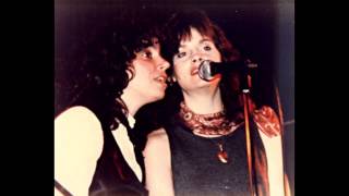 Lucy Kaplansky &amp; Shawn Colvin - Heart on Ice, live at The Bottom Line, May 10th 1986