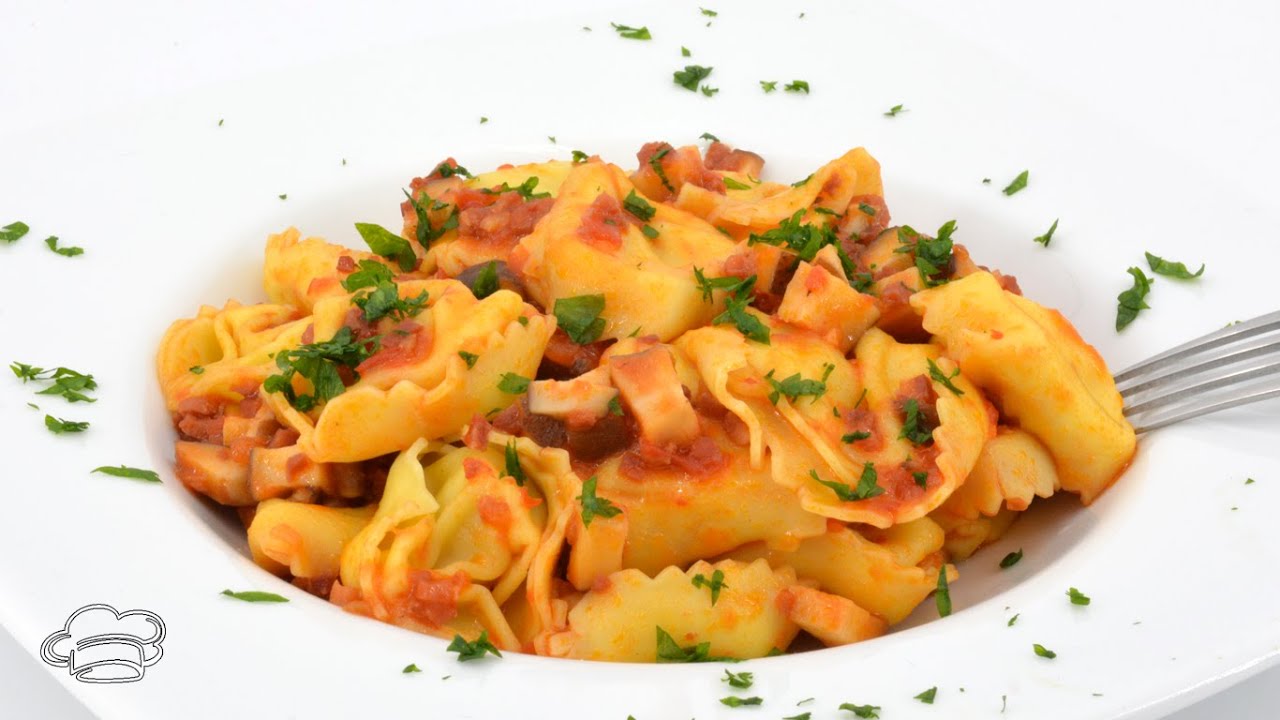 Tortellinis de queso con setas y salsa de tomate - Recetas de Javier Romero - tortelini