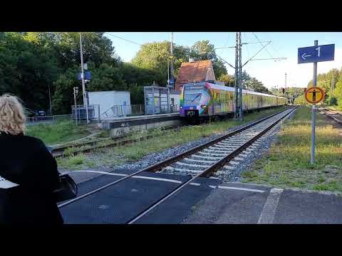 S-Bahn München: S-Bahn der Vielfalt 423 278 als S7 in Kreuzstraße