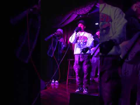 YFF PRODUCTIONS : Zairrion & BiG FOXXPerform Live At The Virgil