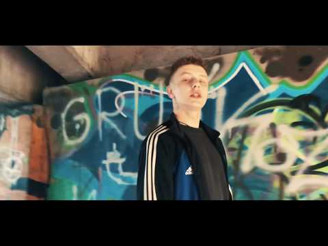 VKIE - LARRY GOMEZ VIDEO (dir. by Edyta Górniak) | JUNKIE EP