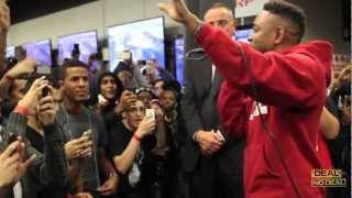 Kendrick Lamar &amp; Jay Rock Perform Money Trees For The First Time in Best Buy, Union Sq.