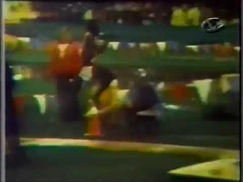 l.CARL LEWIS Long Jump  8 01 +2 6 1980 Eugene Olympic Trials Full HD 1